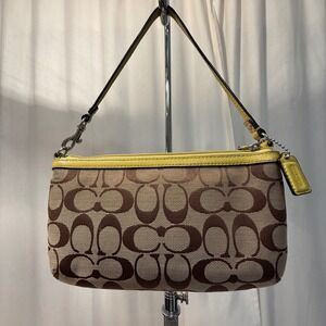 Vintage Coach Pochette Women Small Brown Lime Signature Monogram
Canvas Good